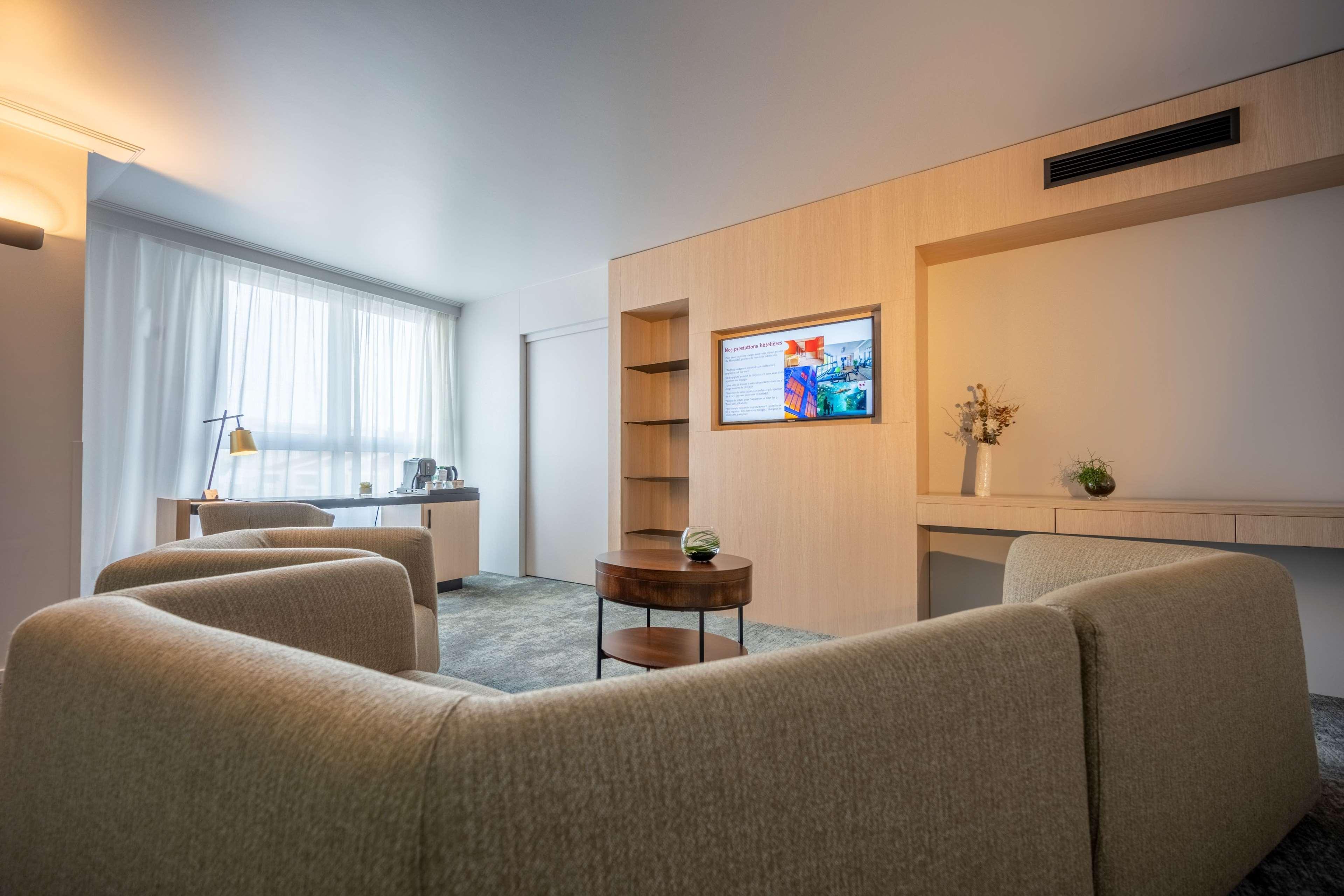 Western Premier Masqhotel
