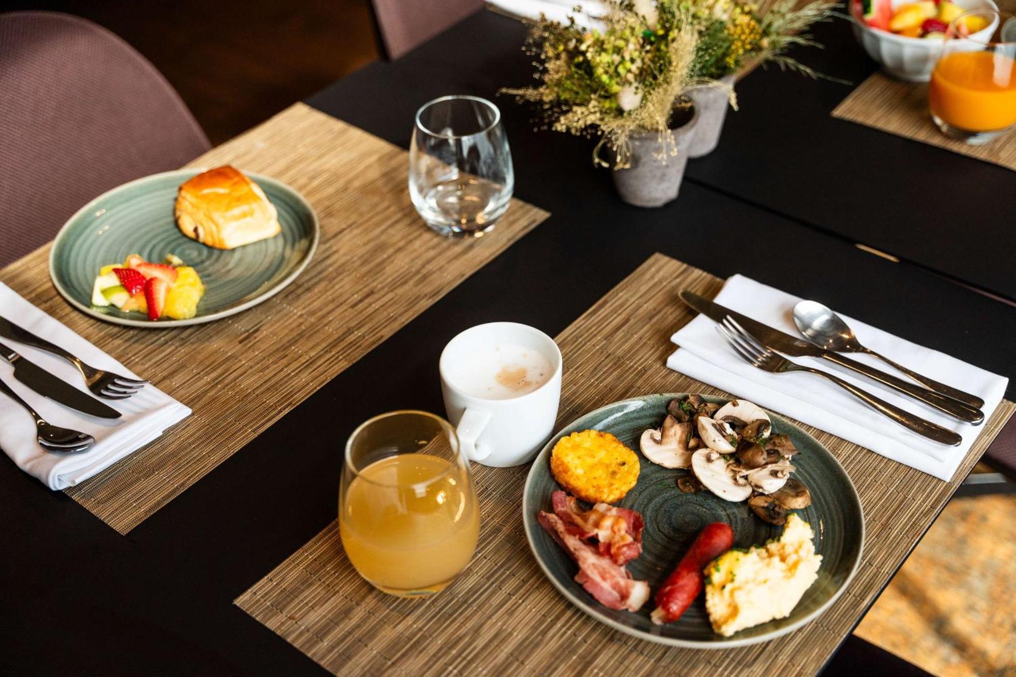 Western Premier Masqhotel Hotel 4*