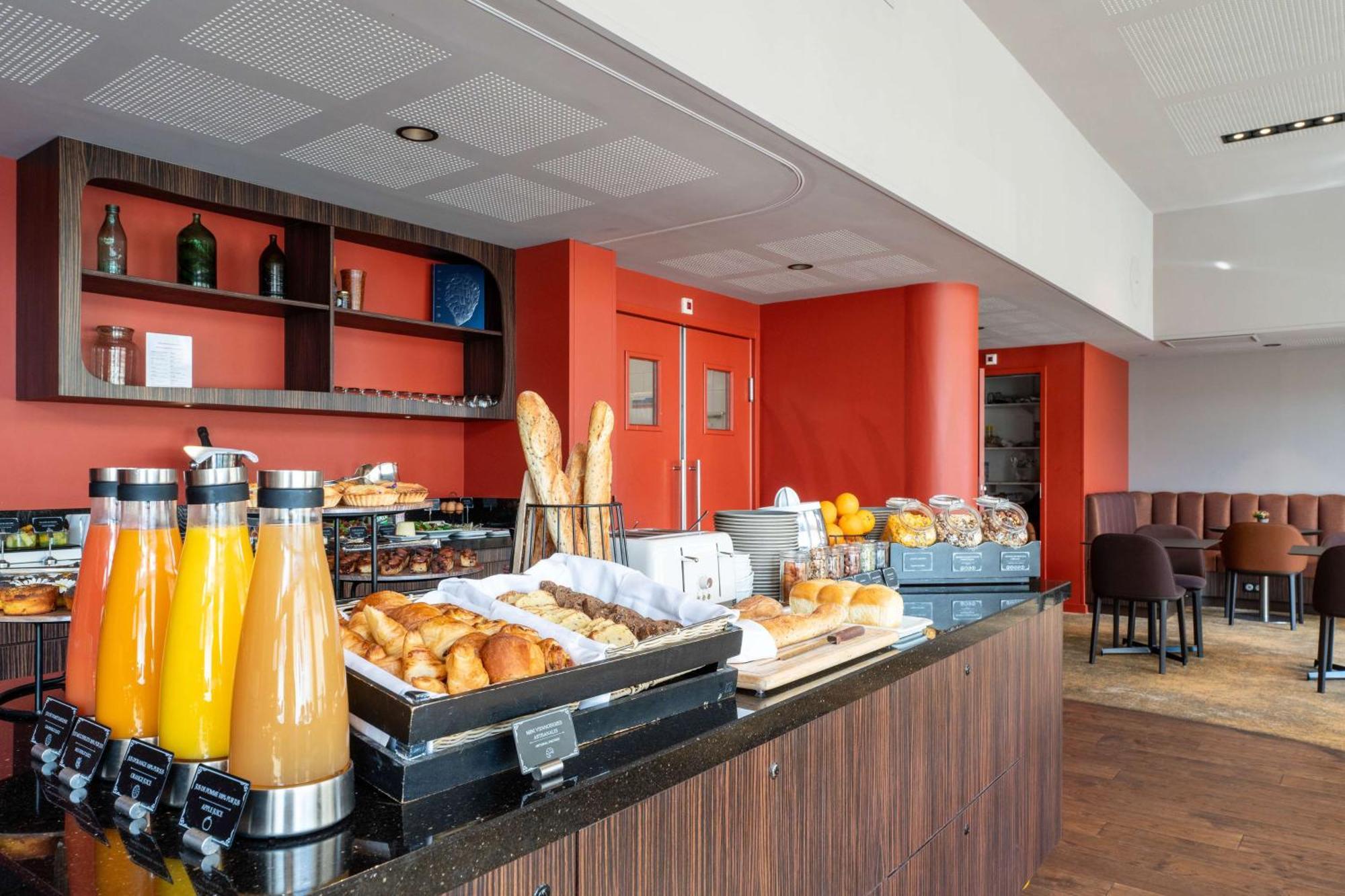 Le Masq Western Premier Hotel