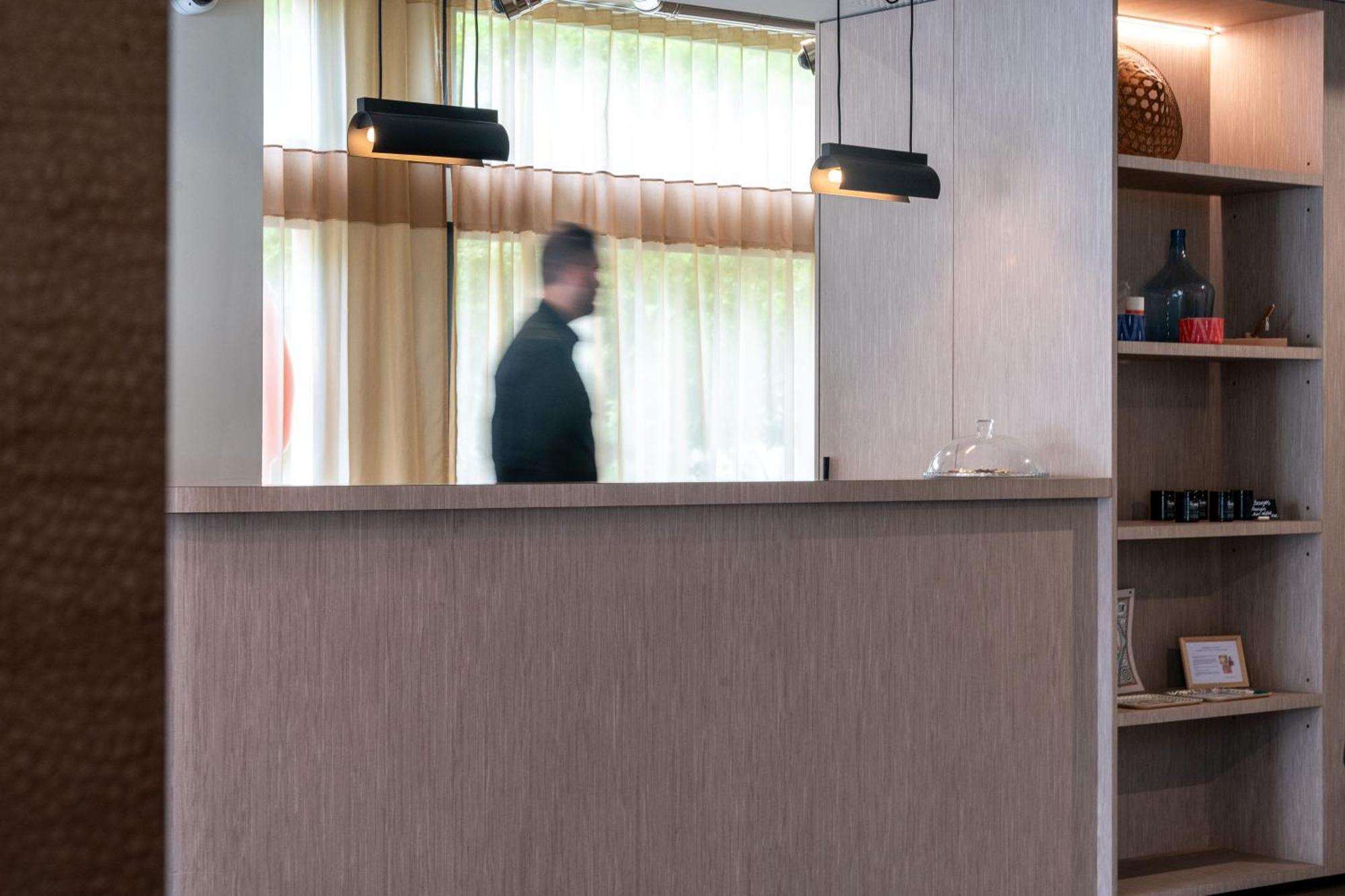Le Masq Western Premier Hotel 4*